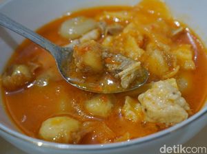 Seblok Kabita: Aduh Sedapnya! Seblak Cilok dengan Isian Bakso dan Tetelan