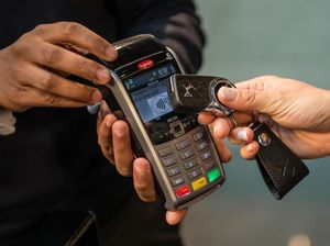 Kini Kunci Mobil Bisa Bayar Belanjaan, Kok Bisa?