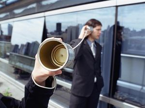 Curhat Lewat Telepon Lebih Efektif daripada Bertatap Muka