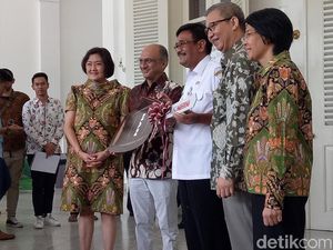 Djarot Minta TransJakarta Bisa Angkut Sepeda