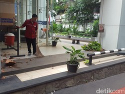 Kantor Kemendagri Diserang, 4 Mobil dan 1 Bus Rusak