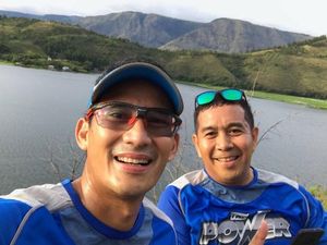 Terus Berlari dan Cekrek, Nikmatnya Liburan Ala Sandiaga Uno