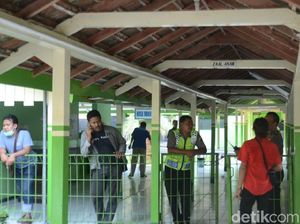 Jenazah 3 Personel Brimob Diautopsi, Keluarga Datangi RSUD Blora Jenazah 3 Personel Brimob Diautopsi, Keluarga Datangi RSUD Blora