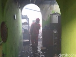 Kebakaran di Kompleks Brimob Padam, Total 11 Rumah Terbakar
