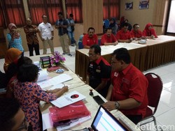 PDIP Terdaftar Sebagai Parpol Pertama di KPU Surakarta