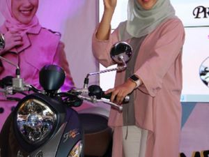 Selebgram ini terpikat New Fino Tubeless & Ban Lebar 125cc Blue Core