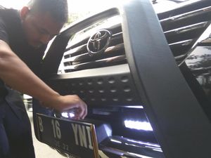 200 Aparat Merazia Sirene dan Rotator Ilegal di Kawasan Cibubur