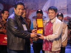 Tim Ekspedisi Bhakti PMK Bawa Bantuan untuk Masyarakat Muna Sultra