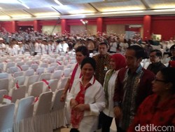Jokowi ke Murid SMA: Yang Ingin Jadi Presiden, Silakan Maju!