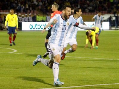 Foto: Messi Sang Juru Selamat Argentina