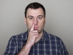 Hidung Penuh Upil Ketika Bangun Tidur, Apa Sebabnya?