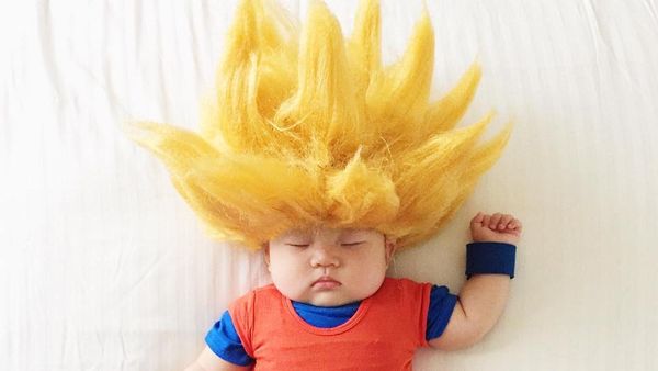 Foto: Gemas! Bayi Didandani Ibu dengan Berbagai Kostum saat Tidur