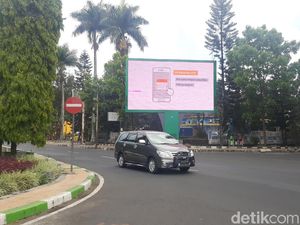 Aturan Reklame Pemkot Malang Dikaji Ulang Aturan Reklame Pemkot Malang Dikaji Ulang