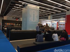 Yuk Mampir ke Stan Indonesia di FBF 2017, Ada Bubur Manado hingga Kolak Pisang Yuk Mampir ke Stan Indonesia di FBF 2017, Ada Bubur Manado hingga Kolak Pisang