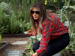 5 Fashion Harga Terjangkau yang Pernah Dipakai Melania Trump