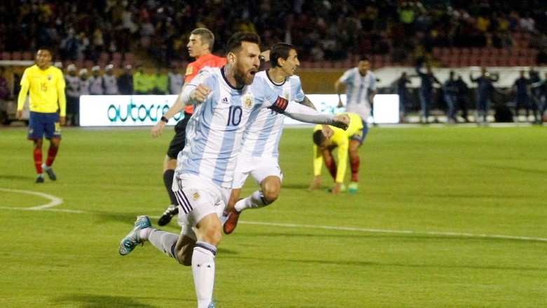 Sampaoli: Sepakbola Berutang Trofi Piala Dunia untuk Messi Sampaoli: Sepakbola Berutang Trofi Piala Dunia untuk Messi