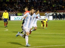 Hat-trick Messi Loloskan Argentina ke Piala Dunia