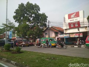 Hari Ini Angkot di Bandung Tetap Beroperasi