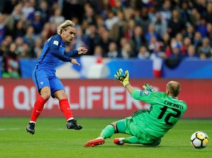 Kemenangan atas Belarusia Antarkan Prancis ke Piala Dunia