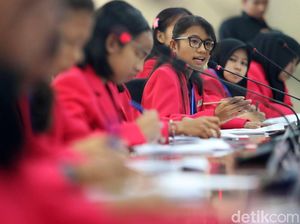 Melihat Keseruan 21 Remaja Jadi Menteri Sehari di Kementerian PPPA