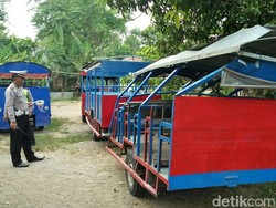 Kereta Kelinci yang Ditumpang Siswa MI Terguling, 14 Orang Terluka