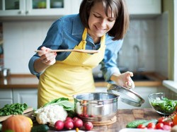 Mau Kompor Listrik Keren? Kirimkan Segera Resep-Resep Masakan dan Kue Anda!