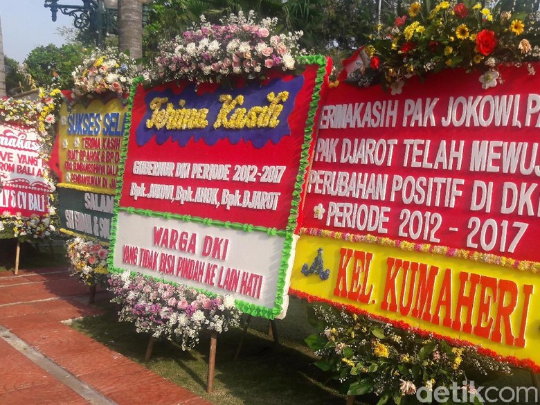 Selain Ahok-Djarot, Karangan Bunga untuk Jokowi Hiasi Balai Kota
