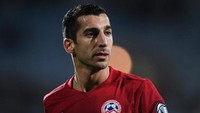Henrikh Mkhitaryan (Armenia). Pemain Manchester United ini takkan pergi ke Rusia setelah Armenia finis kelima di Grup E. Mkhitaryan adalah pemain dengan gol dan assist terbanyak buat Armenia. (Foto: Kirill KUDRYAVTSEV/AFP PHOTO)