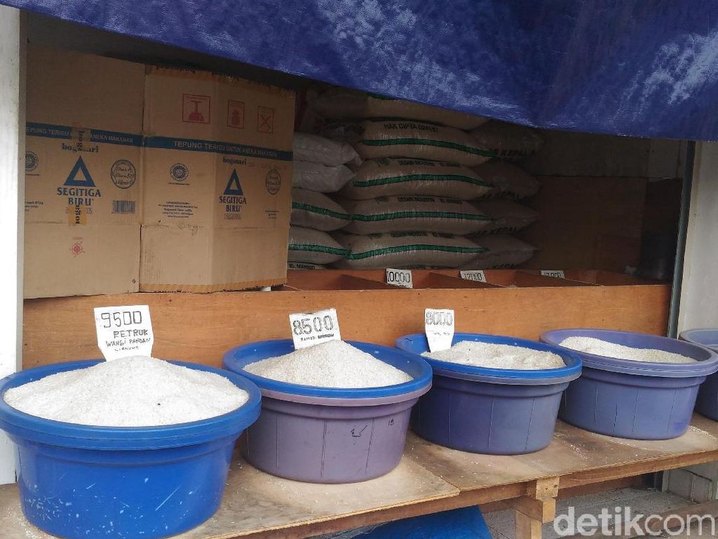 35.000 Agen Bank Pelat Merah Ikut Distribusi Beras 35.000 Agen Bank Pelat Merah Ikut Distribusi Beras