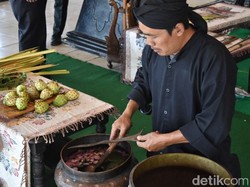 Melihat 6 Pusaka Peninggalan Ki Ageng Pandanaran Dijamas di Semarang