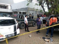 Bentrok Massa di Karawang, 1 Motor Dibakar dan 5 Mobil Rusak