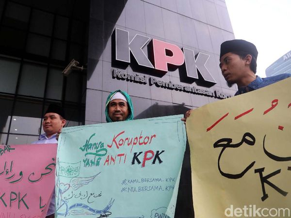 Kiai dan Santri Dukung KPK
