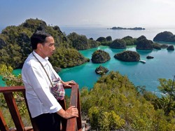 Karena Pejabat, Juga Butuh Liburan