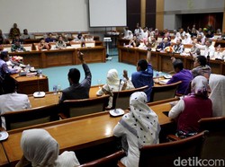 Pengacara Harap First Travel Tak Dipailitkan