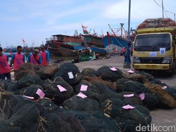 Ratusan Alat Tangkap Ramah Lingkungan untuk Nelayan Jabar