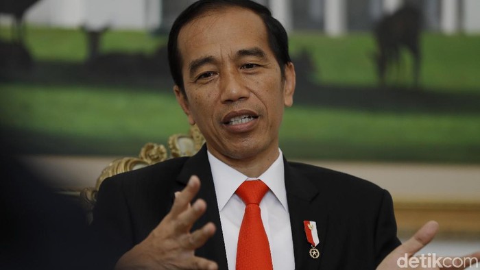Presiden Jokowidodo Saat Wawancara