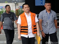 Aditya Moha Tegaskan  Suap Selamatkan Ibu Duit dari Kantongnya