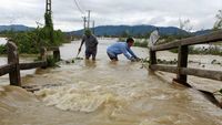 Ganasnya Banjir Vietnam yang Tewaskan 37 Orang