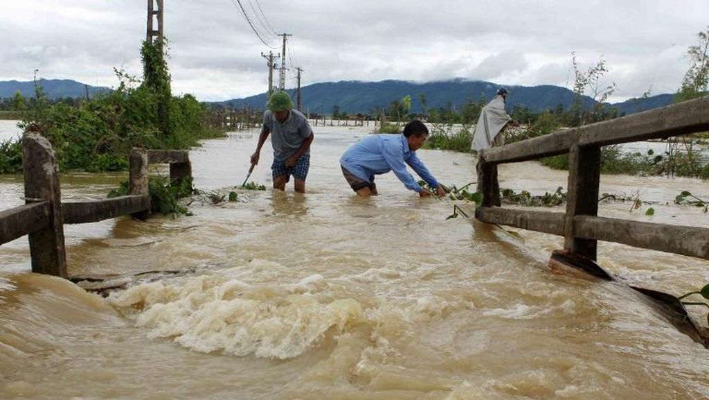 Ganasnya Banjir Vietnam yang Tewaskan 37 Orang