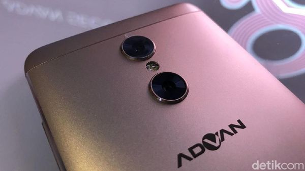 Advan A8 Menggoda dengan Kamera Ganda