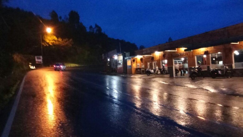 Heboh Aksi Bakar-bakaran Bukan Hari Ini, Jalur Puncak Aman
