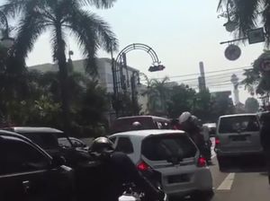 Tabrak 4 Motor, Pengemudi Brio yang Diamuk Massa Siap Ganti Rugi Tabrak 4 Motor, Pengemudi Brio yang Diamuk Massa Siap Ganti Rugi