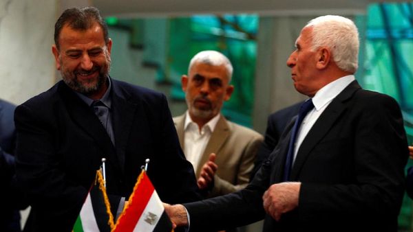 Potret Momen Penandatanganan Rekonsiliasi Hamas dan Fatah
