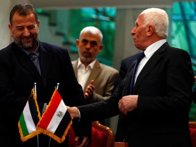 Potret Momen Penandatanganan Rekonsiliasi Hamas dan Fatah
