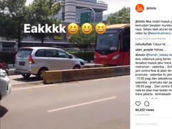 Masih Ada Mobil Terobos Busway, Akhirnya Mundur Didorong TransJ