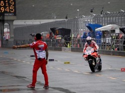 Dovizioso Ungguli Marquez yang Sempat Jatuh