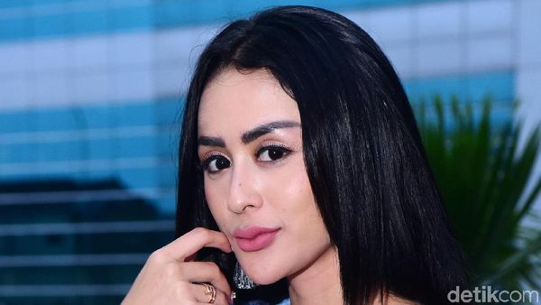 Selvi Kitty, Sahabat Mulan Jameela yang Segera Menikah