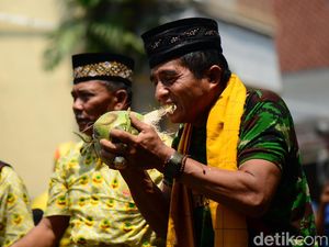 Partainya Tommy Soeharto Daftar ke KPU Bawa Rombongan Debus