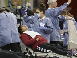 Donald Trump Keluarkan Aturan Baru yang Lemahkan Obamacare