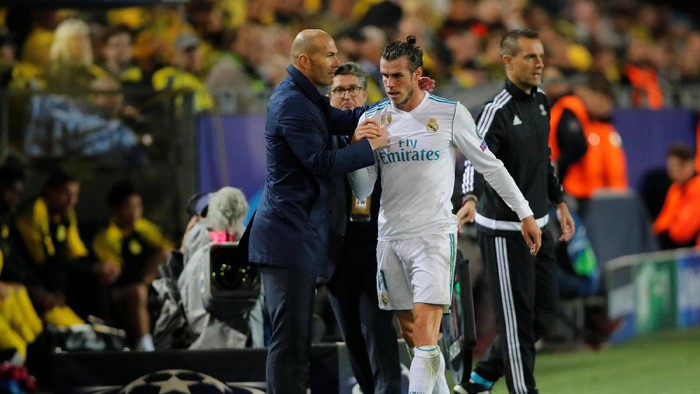 Zidane Tak Pernah Berpikir Menjual Bale Si Kaki Kaca